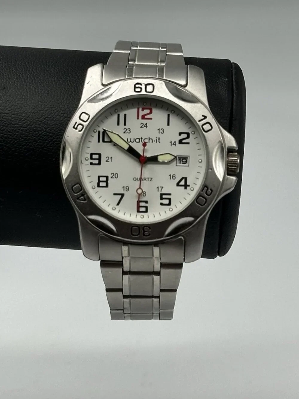 Watch-It Men’s Watch Silver Tone White Dial Date Window New Battery 8